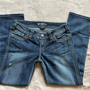 Silver jeans twisted capris size 26